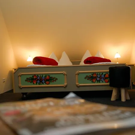 מלון Haus Lungau 3*