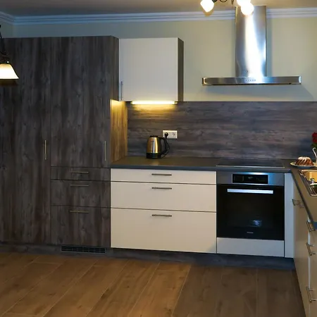 Haus Lungau מלון מאוטרנדורף